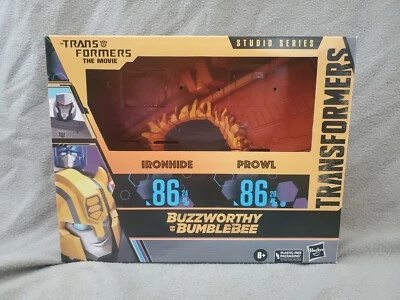 Transformers Buzzworthy Bumblebee Studio Serie 86 Ironhide & Prowl CAJA DIORAMA Foto 1 de 4