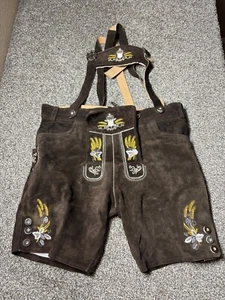 Lederhosen4u pantaloncino uomo pelle marrone scuro tedesco Oktoberfest bretelle - Foto 1 di 9