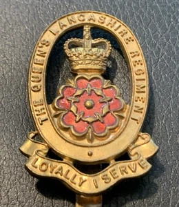 Queens Lancashire Regiment Cap Badge - Picture 1 of 3