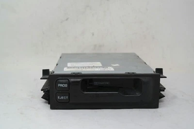 RECEPTOR REPRODUCTOR DE CASSETTE REMOTO CHEVY SUBURBAN 1500 95 96 00 01 02 16252315 Foto 1 de 4