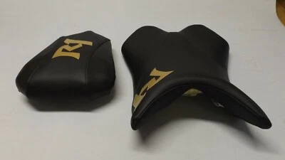 FUNDAS DE ASIENTO DELANTERAS Y TRASERAS PERSONALIZADAS YAMAHA 07/08 FIBRA DE CARBONO NEGRO TEX./ORO YZF R1 Foto 1 de 4