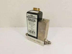 UNIT UFC-1100A (Gas N2, Flow Rate 300 SCCM) MFC Mass Flow Controller - Picture 1 of 9