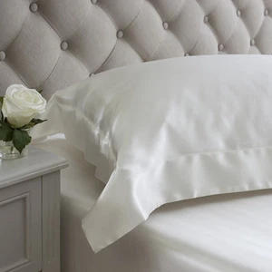Jasmine Silk Oxford Quadrato Seta Federa Avorio 65 x 65 + 7cm - Picture 1 of 1