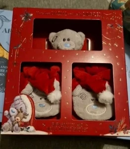 BNIB New Tiny Tatty Teddy Baby Booties & Wrist Rattle Set - Red - 0-5 Months - Picture 1 of 1