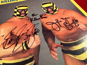 WWF WWE Magazine Program Vol 137 The Killer Bees Autographed x2 Hulk Hogan - Picture 1 of 6