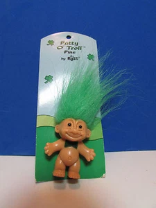 PIN IRLANDÉS PATTY O"TROLL - 1 1/4" Russ Troll - NUEVO EN TARJETA - Imagen 1 de 4