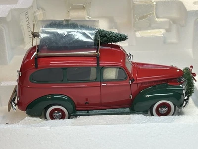Franklin Mint 2001 ограниченный выпуск рождественский грузовик 1946 Chevrolet Suburban 1:24 округ Колумбия - Изображение 1 из 4