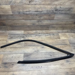 1993-97 Honda Del Sol Passenger Side Door Right Window Rubber Seal OEM - Picture 1 of 3