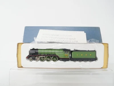 Liliput 1060 OO Gauge Steam Locomotive LNER 523 A. H. Peppercorn - Image 1 of 4