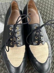 Vintage Escada Womens Wingtip Oxford 2 Tone Spectator Shoes Italy Sz 8.5B - Picture 1 of 7