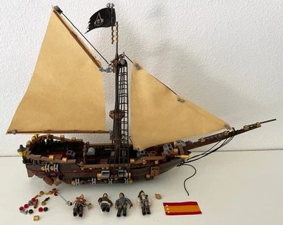 Mega Bloks 94308 Assassins Creed Gunboat Takeover Pirate Ship 2013 99% Complete - Image 1 of 4