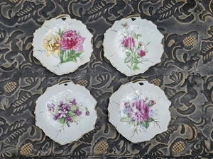 Vintage Set of 4 Leaf Shaped Small Plates/holders gold Rimmed 4" Floral handled - Picture 1 of 8
