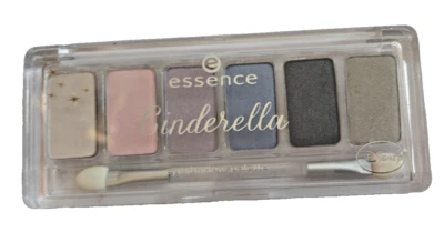 Essence Cinderella Eyeshadow / Lischatten Palette, 6 Farben, mit Applikator - Image 1 of 2