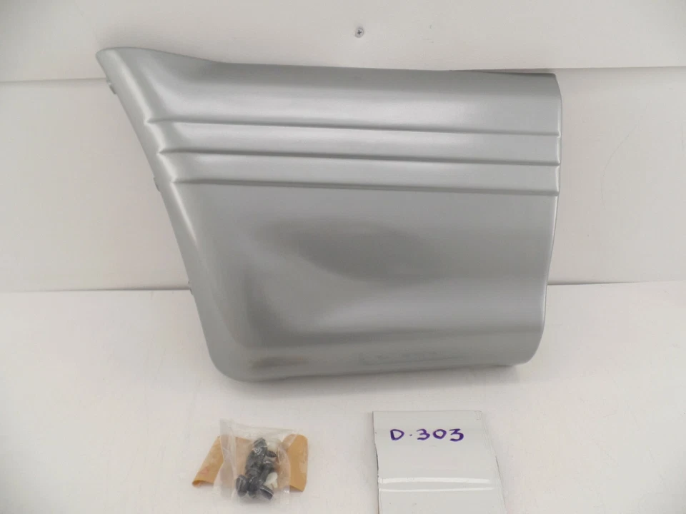 New OEM Rear Left Quarter Molding 1992-1997 Mitsubishi Montero LS MR241537 - Image 1 of 1