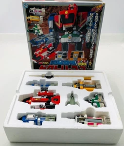 Power Rangers Lightspeed Rescue Deluxe Charging Omega Megazord - Picture 1 of 5