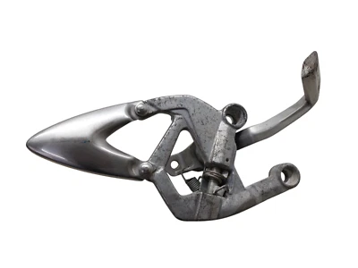 Pedana anteriore destra original Triumph SPRINT 1050 ST 2005 2010 ABS 28671km - Immagine 1 di 4