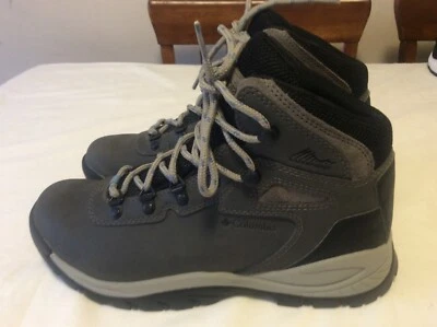 Columbia Newton Ridge Bota de Senderismo Impermeable Mujer Talla 8 BL3783-052 OmniGrip  Foto 1 de 4