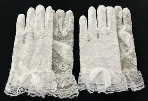 2 Pr. New~Girls White Lace w/Bow Gloves~Wedding~1st Communion~Medium Size - Picture 1 of 5