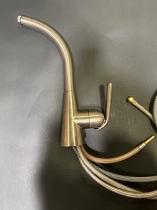 Grifo de cocina de níquel cepillado cabezal multifunción extraíble de una sola manija - Imagen 1 de 12