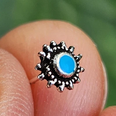 Borchia naso fiore 6mm smalto blu Bali 22g (0,6mm) argento 925 vintage L pieg... - Immagine 1 di 4