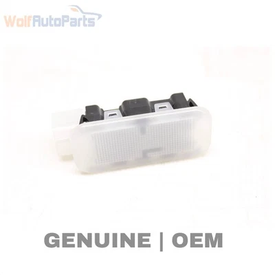 AUDI Q5 PHEV 2020-2024 - Luz interior derecha 80A947415D Foto 1 de 4