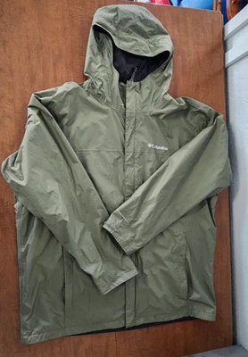 XLT Men's Columbia Omni-Tech Sage Green Rain Jacket - Image 1 of 4