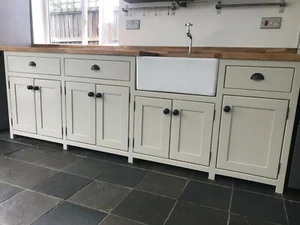 HANDMADE FREESTANDING BELFAST SINK UNIT WITH CHROME BIB TAPS AND OAK WORKTOP. - Picture 1 of 4