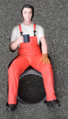 Boneco de resina Atlantic Case "Nick" pintado à mão em escala 1/43 - Exibição de carros fundidos - Imagem 1 de 3