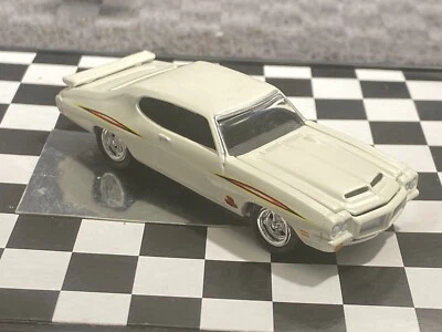 1/64 1971 PONTIAC GTO THE JUDGE WHITE M16 - Image 1 of 4