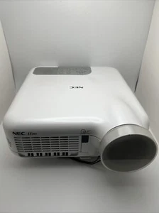 NEC LT265 DLP 2500 Portable Projector ANSI Lumens 1080i XGA Desktop White DR7 - Picture 1 of 9