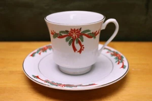 Weihnachtsstern & Bänder Weihnachten Teetasse & Untertasse Set (s) Fine China - Bild 1 von 6