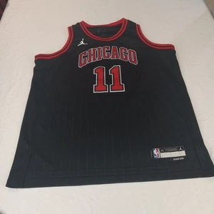 Chicago Bulls Jersey Youth Size XL Black Red - Picture 1 of 18