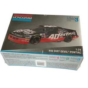Monogram 2973 Kenny Wallace Dirt Devil Pontiac GP 1/24 Model 1994 NOS Sealed Vtg - Picture 1 of 6