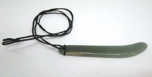 Maori Greenstone Nephrite Jade War Club Pendant on Braided Cord 15.4 grams - Picture 1 of 2