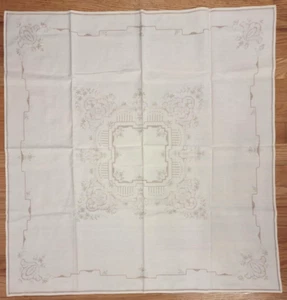 Set of 6 Linen Napkins 10" Plus 42" x 43" Linen Table Cloth Embroidered Flowers - Picture 1 of 8
