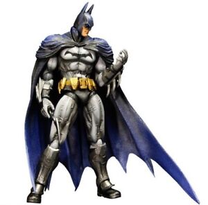 PLAY ARTS Kai Batman PVC Action Figure Batman: Arkham City SQUARE ENIX