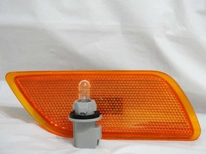 Front Side Signal Park Marker light Lamp Passenger Side Fit 2000-2007 Focus - Picture 1 of 3