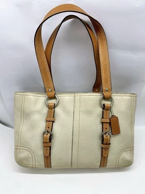 Bolso de Mano COACH Chelsea D1051-F12339 Cuero Guijarro Marfil y Tostado Usado Foto 1 de 4