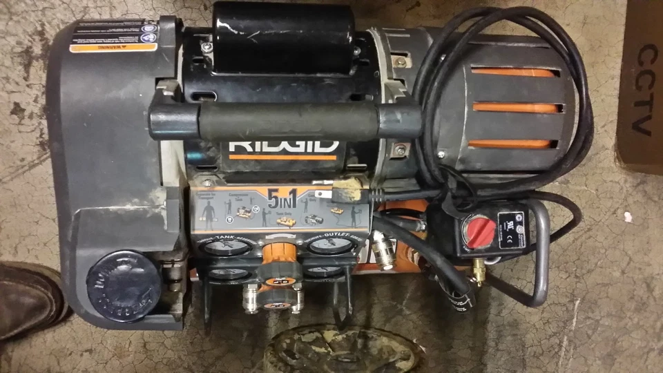 Б/У ШЛАНГ 79027013713 9 ДЮЙМОВ ДЛЯ OF50150TS - ВЫ ПОКУПАЕТЕ ЧАСТЬ КАРТИНЫ - Изображение 1 из 1