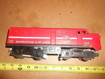 O/O-27 Lionel 229 Minneapolis & St. Louis engine. Runs. Bad battery compartment. - Image 1 of 4
