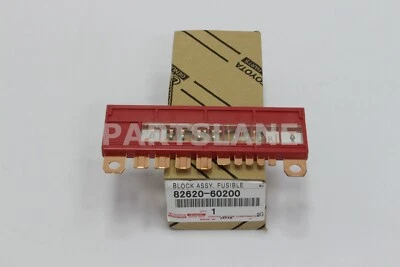 Bloque de enlace fusible genuino Toyota Land Cruiser Lexus LX570 OEM 82620-60200 Foto 1 de 3