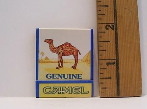 Caja de cerillas de cigarrillos Camello 1992 genuina no impostor con fósforos - Imagen 1 de 3