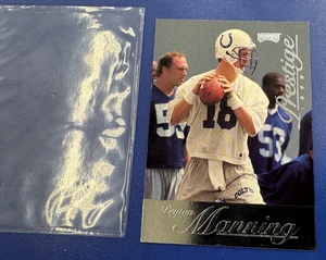 1998 Peyton Manning Playoff Prestige Retail Play Football #165 - Top - Bild 1 von 6