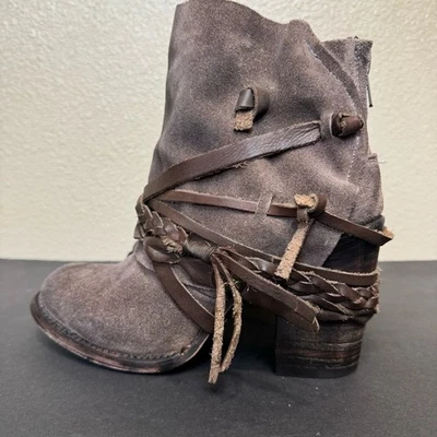 FREEBIRD por Steven CAIRO Ankle Boot cowboy couro desgastado 8 como novo RARO - Imagem 1 de 4