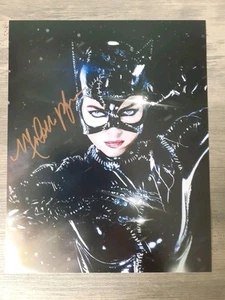MICHELLE PFEIFFER SIGNED 10 X 8 AUTOGRAPHED BATMAN RETUENS PHOTO....REAL - Picture 1 of 2