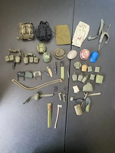 (B) Gemischtes Militär Zubehör Konvolut Maßstab 1:6 für 12" Figuren - mit G.I. Joe 21st - Bild 1 von 8