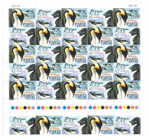 Hoja de 50 estampillas de pingüinos AAT 45c 1999 SG 130/3 MUH - Imagen 1 de 2