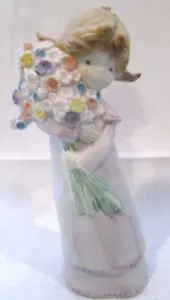 Vintage Kinka 1988 Enesco Raecath 8,5" Mädchen hält Blumen Figur #117471 - Bild 1 von 6