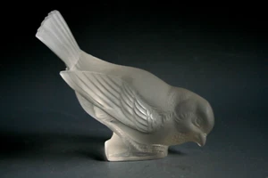 LALIQUE MOINEAU HARDI PAPERWEIGHT - Picture 1 of 4