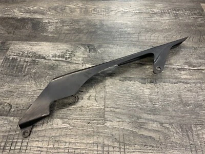 Cubierta protectora de cadena trasera Yamaha 2004-2008 R1 YZFR1 OEM * Foto 1 de 4